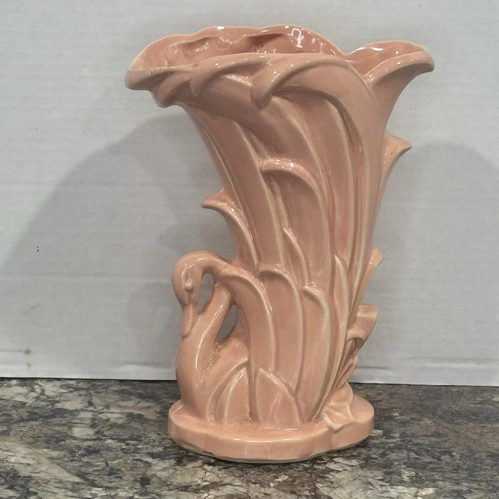 Vintage McCoy Pottery Swan Vase Pink ‎ MCM 9